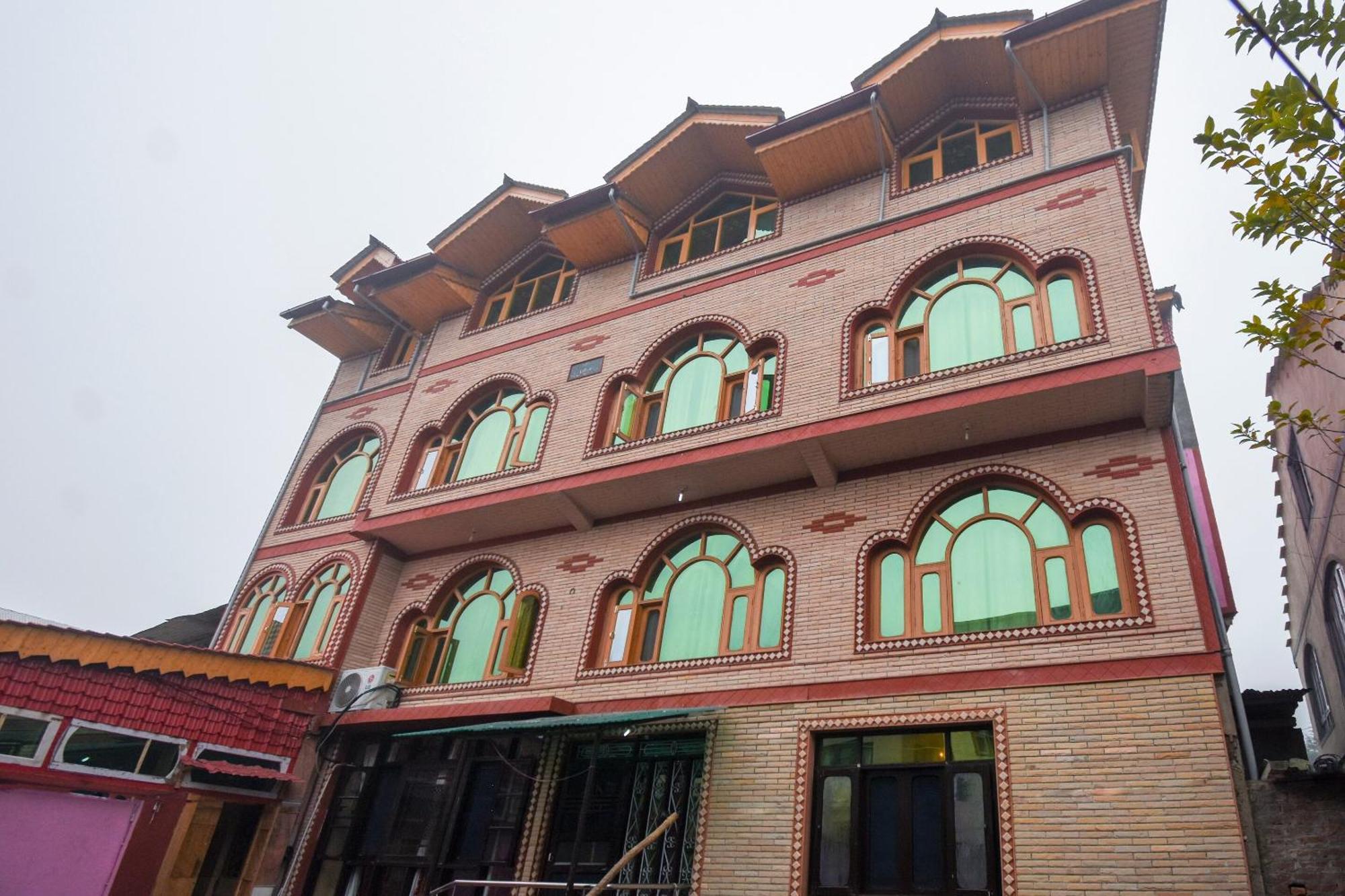 OYO 66476 Hotel Divine Kashmir Durgjan Exterior foto
