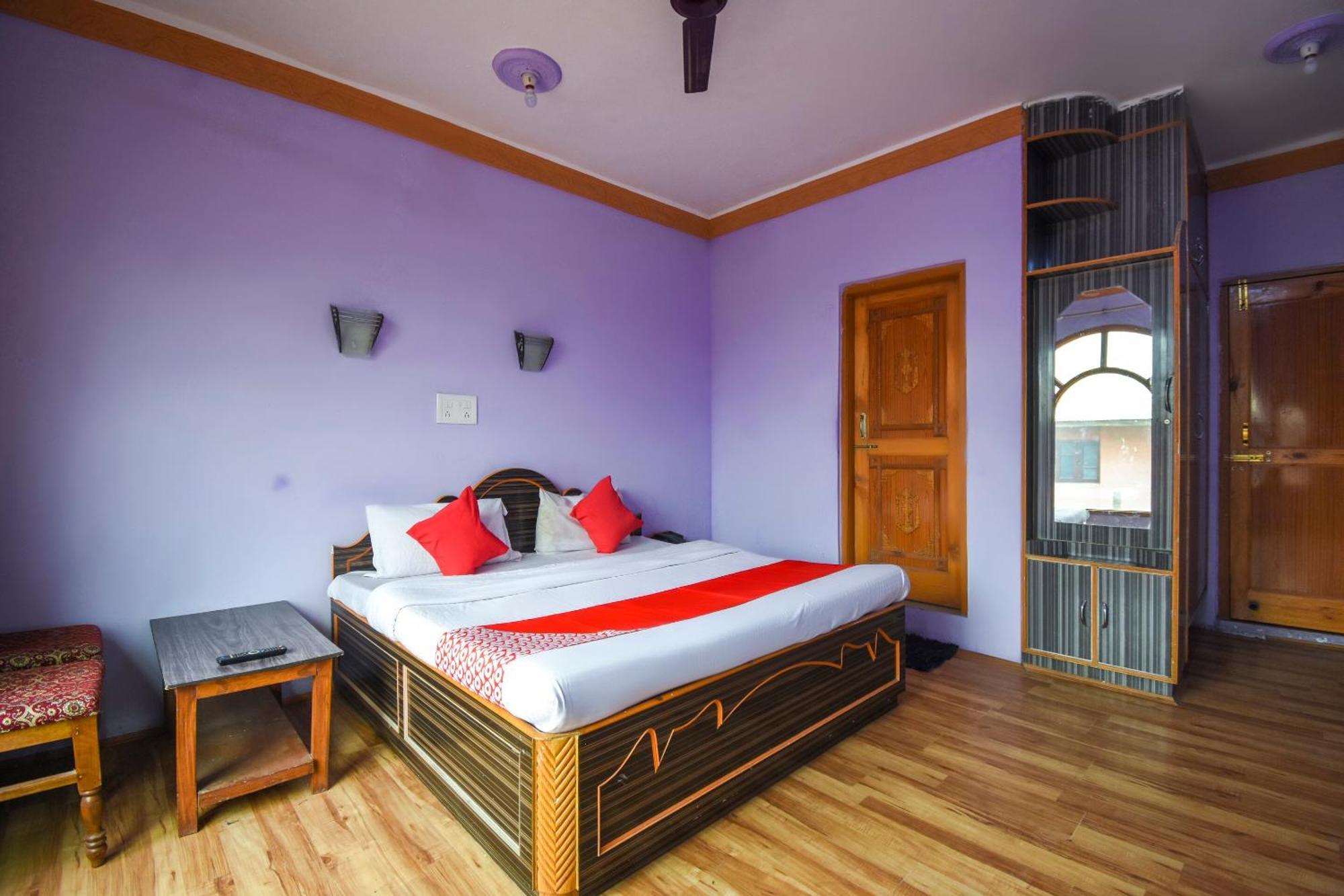 OYO 66476 Hotel Divine Kashmir Durgjan Exterior foto